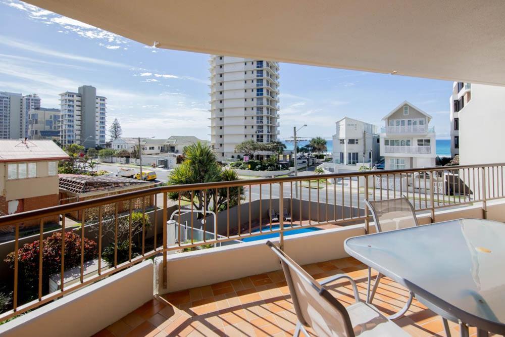 Bougainvillea Gold Coast Holiday Apartments Buitenkant foto
